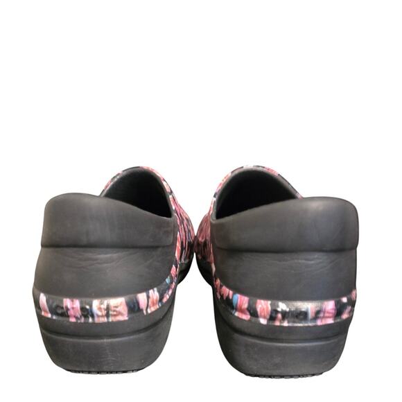 Crocs Neria Pro II Graphic Clog Floral Red Roses Women 7 - Picture 5 of 7